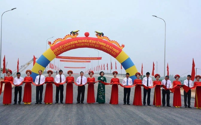 VỀ CHỨNG NHẬN